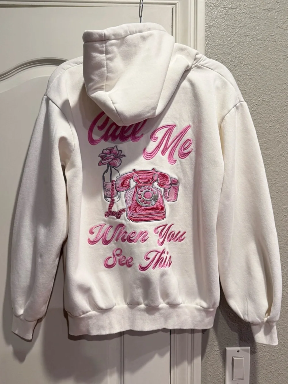 Happy Camp3r Call Me When You See This Embroidered hoodie Size S - Picture 4 of 4